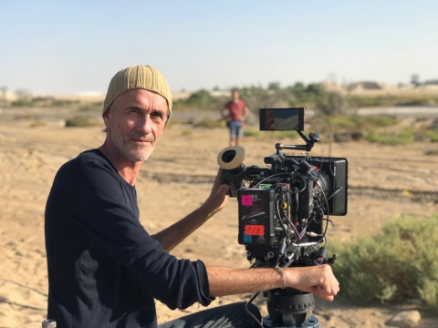 Samuel Doux movie Dune Dreams; Arri Alexa Mini and StarliteHD working steadily in the heat and sandy wind of Dubai, 2019